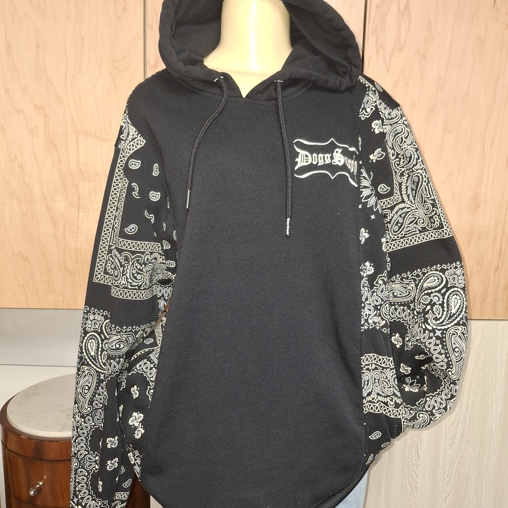 💋Black Paisley Hoodie💋 - Picture 8 of 9